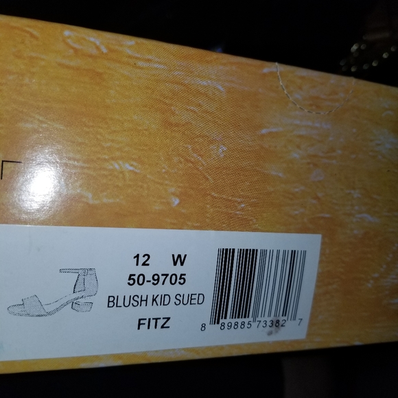 Shoes - Picture 8 of 13